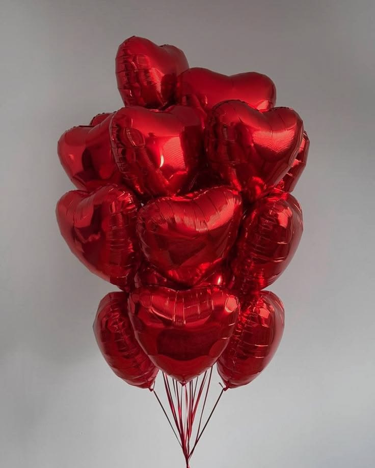20 Red Heart Balloon Bouquet